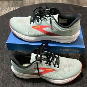 Brooks Launch 9 Speed Neutral Sz 11
